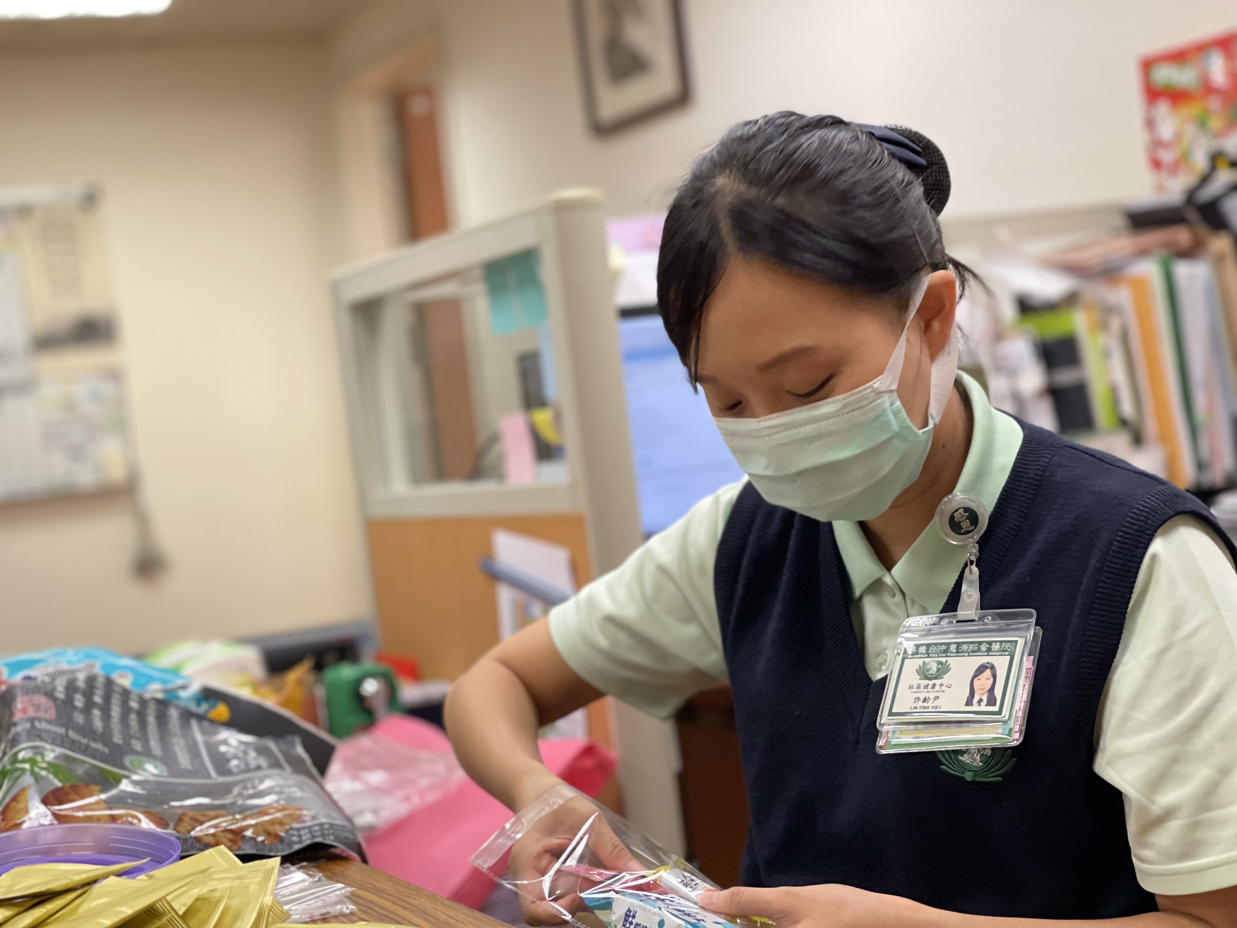 社區健康中心高級專員 :許齡尹