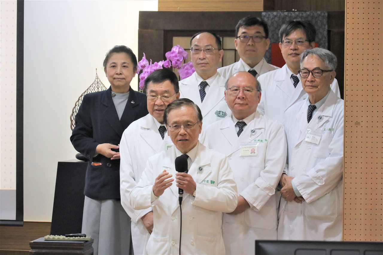 醫療有情依佛法徹萬理 台中慈院連線團拜發心願