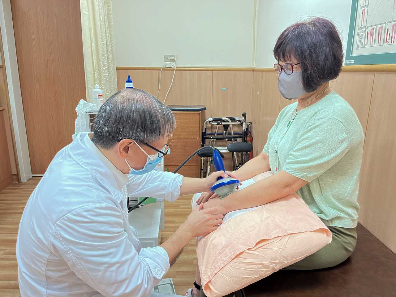 數錢數到「媽媽手」 體外震波幫助擺脫疼痛
