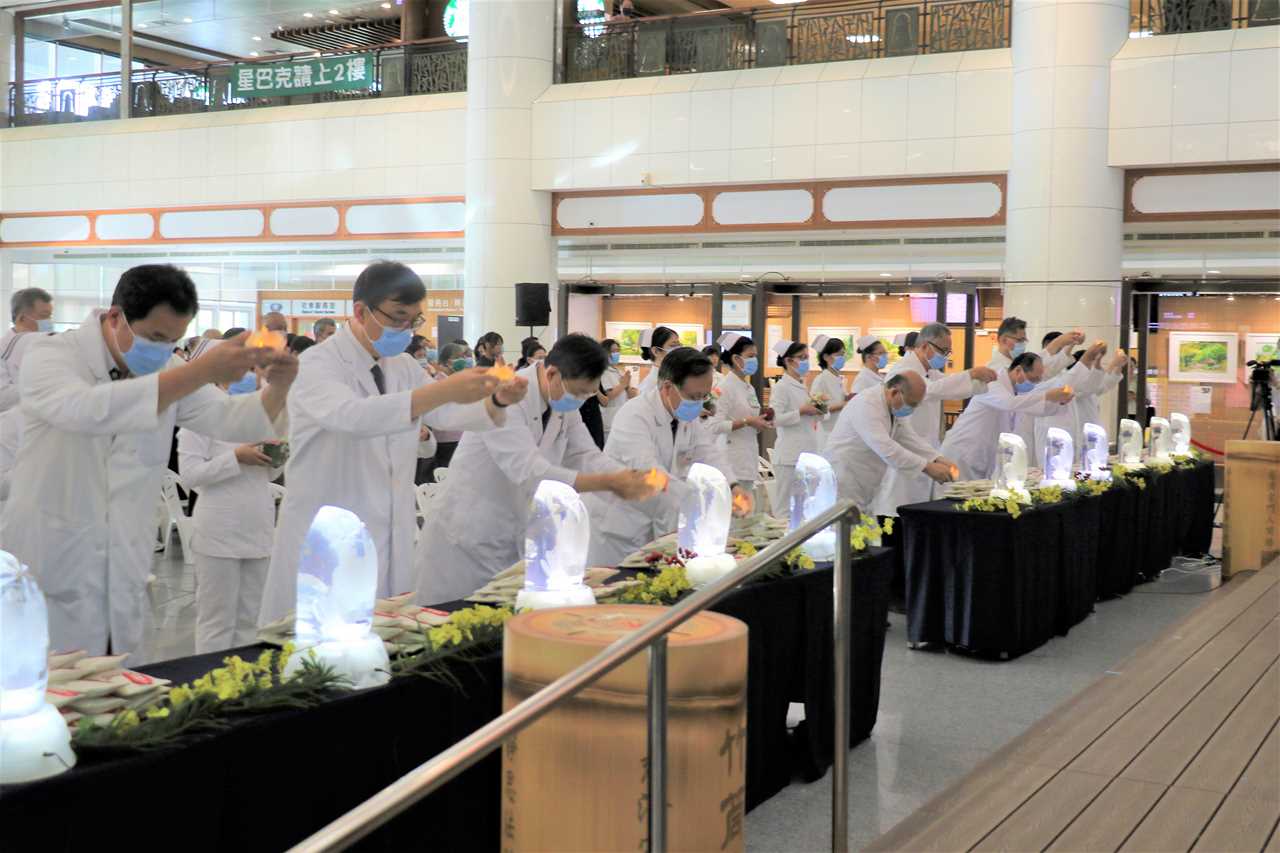 七月吉祥祈福會 慈院團隊推素、經藏演繹導正信
