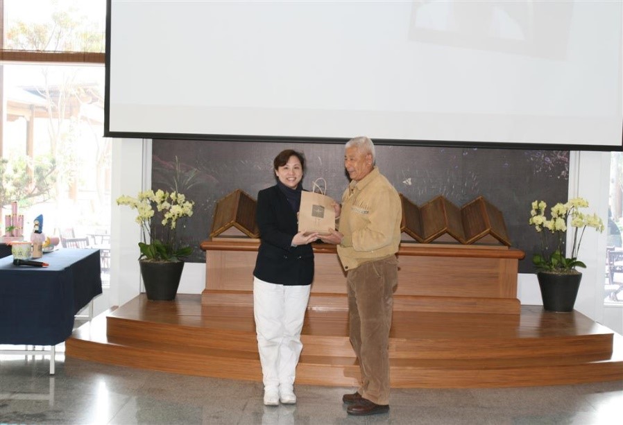 10_cdf11.jpg