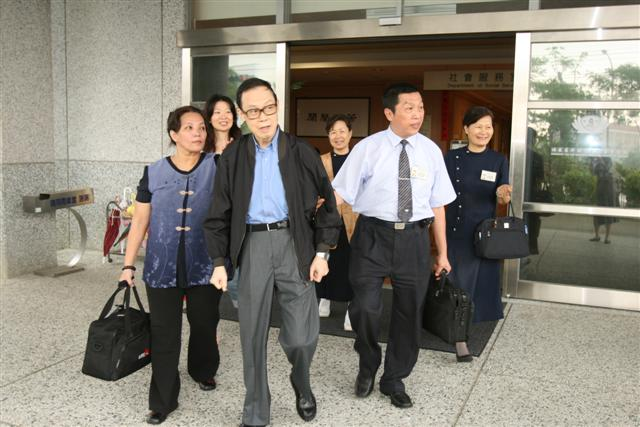 泰國唐鶴千師兄順利出院