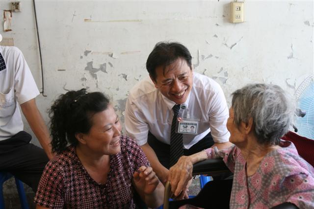 台中愛的接力，金世界守護健康
