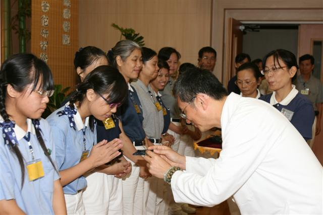 小華佗營圓緣，小菩薩帶著中醫種子回家