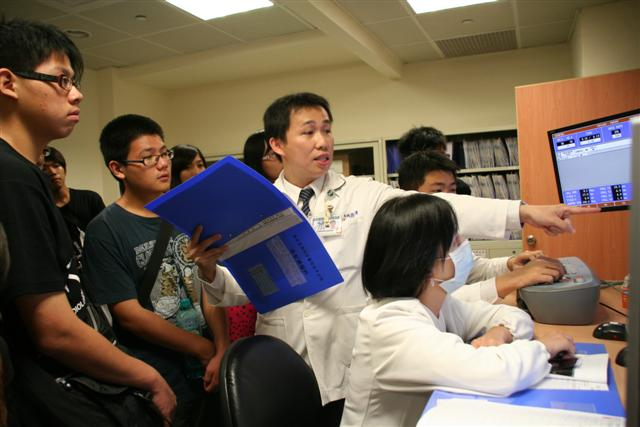 中台科大學子參訪放射科，探索學習志向
