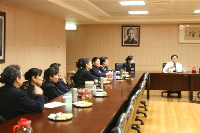 院長與志工合心會議，攜手面對評鑑邁向二期