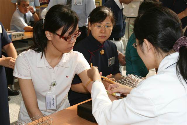 骨髓捐贈驗血 愛與勇氣交會在台中慈院