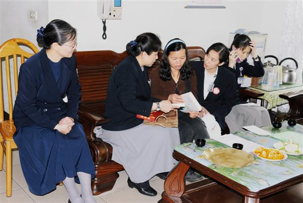 以愛膚慰 以善引導，持續關懷同仁遺族