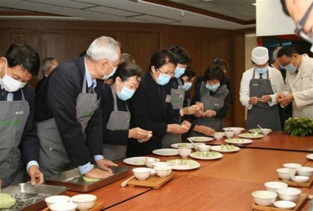 職志齊動手 冬至水餃圓、豆皮、柑仔蜜送健康