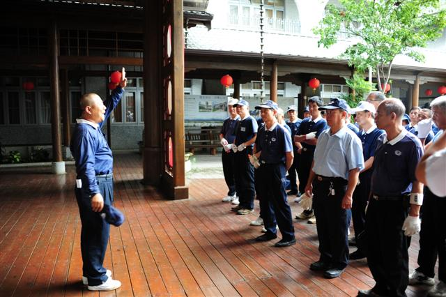 搬遷花絮～點滴汗水築大愛醫院　眾人合和見醫病互惠