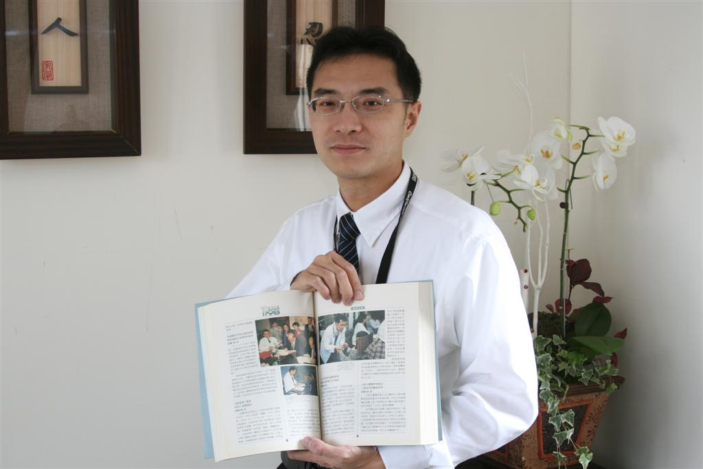 弟子傳承師志  神經內科醫師曾啟育生生世世跟師父走