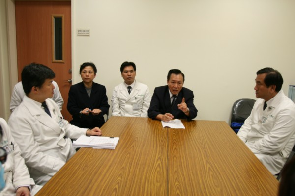 資深主管遠道來，醫療組與管理組預評上緊發條