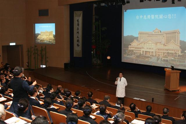 培訓失智症專業志工，將深入社區撒播健康