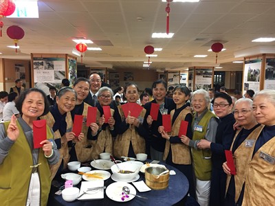 辭申迎酉　除夕圍爐初五團拜 溫馨祝福虔誠傳