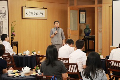 長庚管理中心十主管參訪 肯定慈院資訊應用