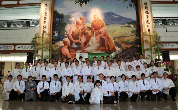 合十．感恩慶十年 中醫部系列活動傳揚行醫人文