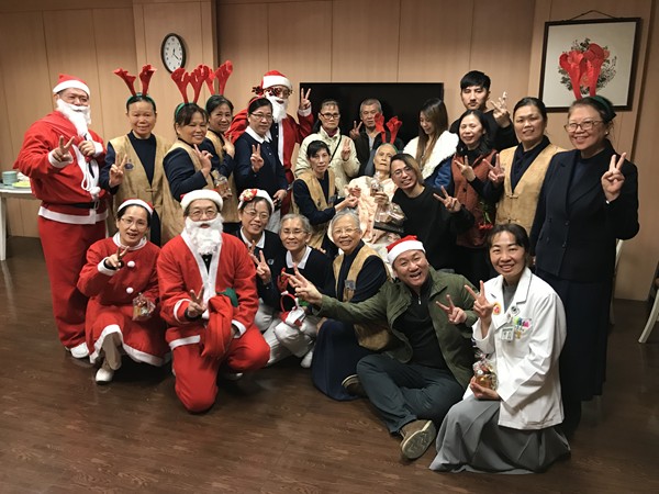 即刻動員成就家庭音樂會 心蓮病房耶誕節愛流動