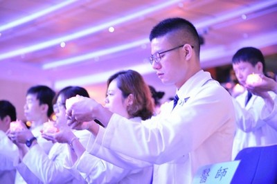 image 20180103台中慈院歲末祝福