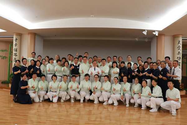 簡院長分享醫療慈善個案 大陸醫療團要「把心撿回來」
