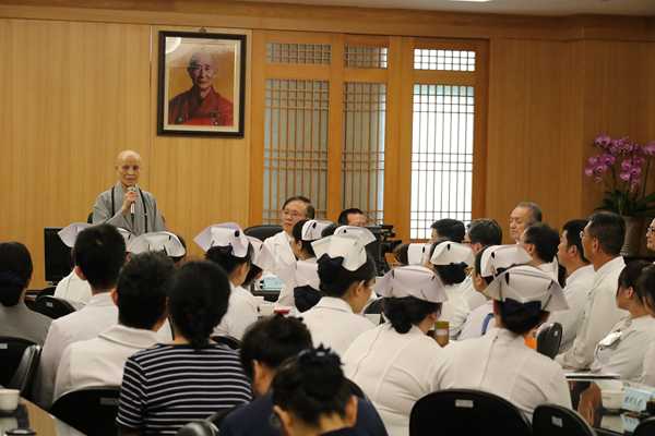 醫療報告展現仁心仁術 莫忘九二一盼喚回愛心