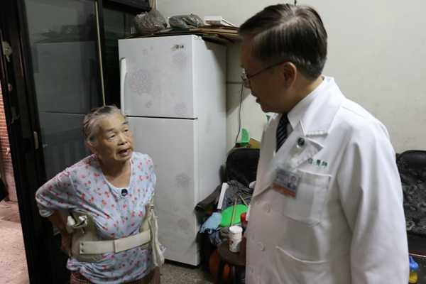 歲末法親關懷不停歇 全方位照顧做後盾