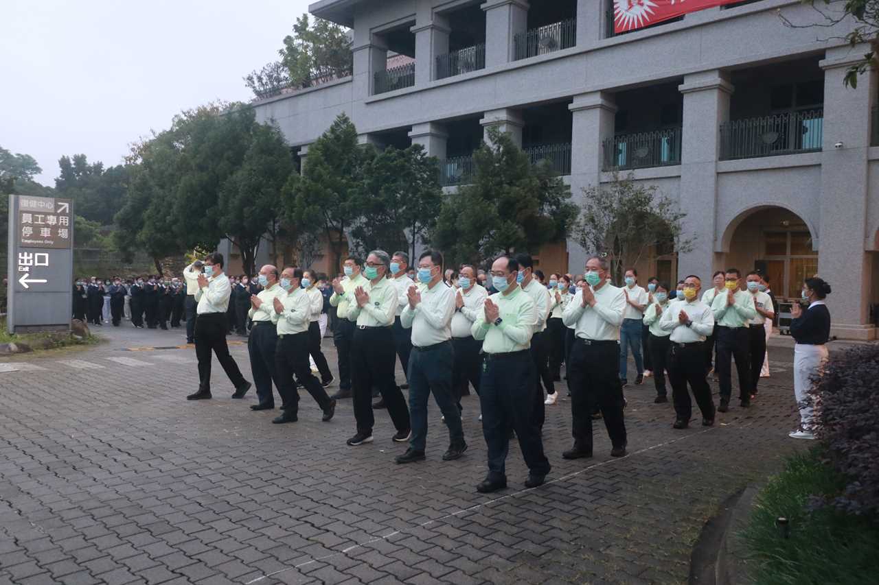 台中慈院朝山滌心垢 同慶慈濟五十九周年