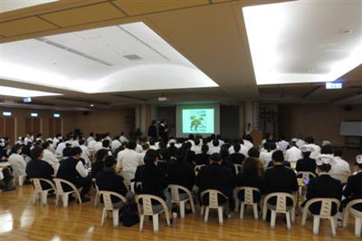 簡院長期許同仁 「關鍵的一年」以關懷帶出專業