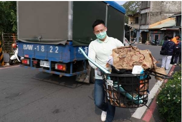 職志組隊知法行法 假日參與居家打掃