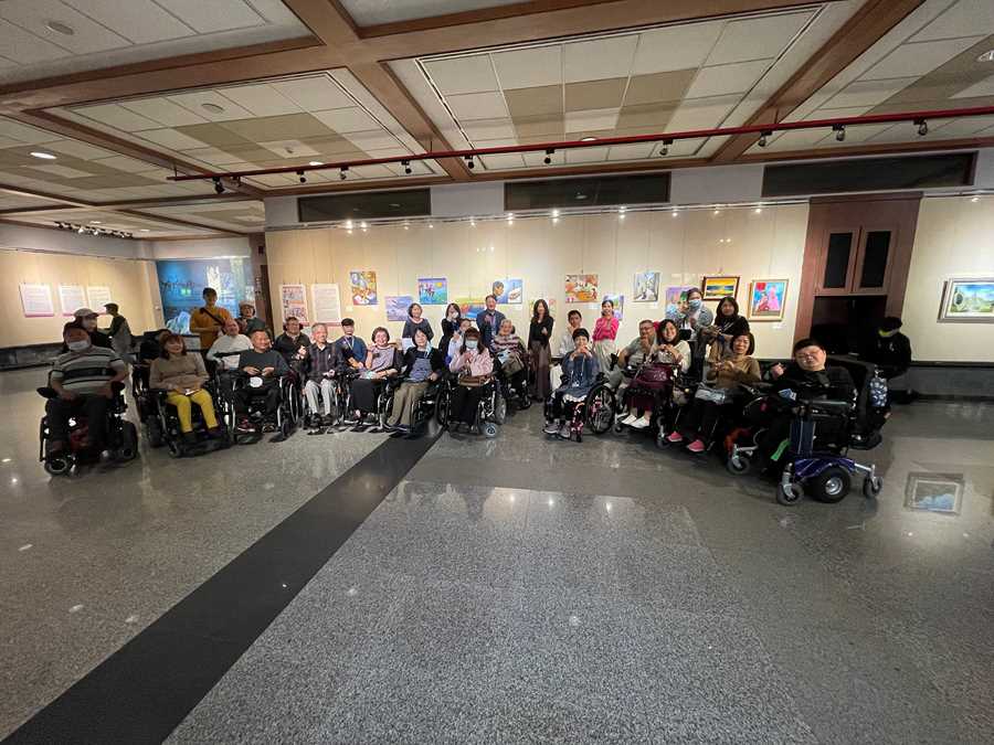 慈濟助擺脫臥床 江永旭參與髓藝人生油畫聯展