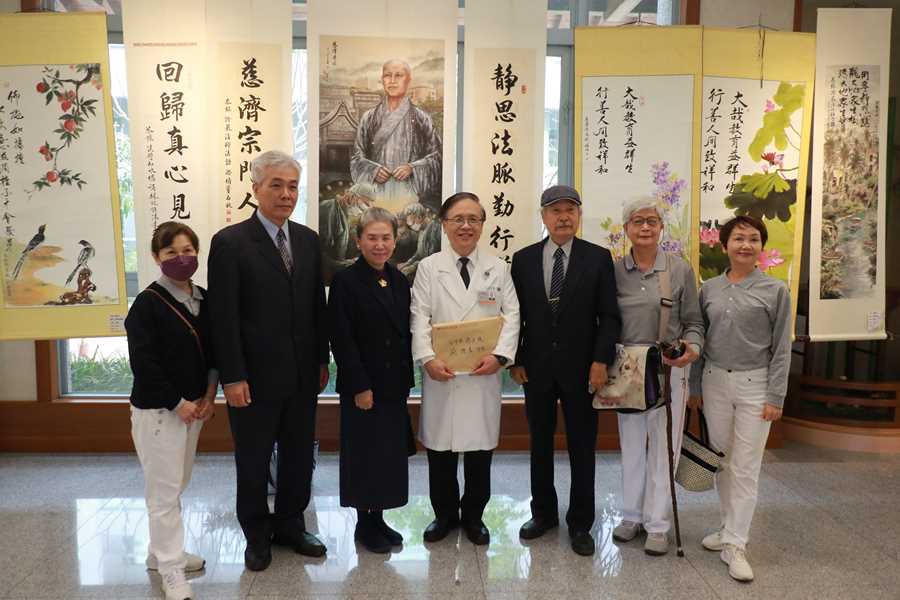 醫療遇上藝術 書畫名家贈畫臺中慈院典藏