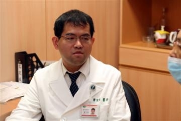 蕭宇儁 / 醫師