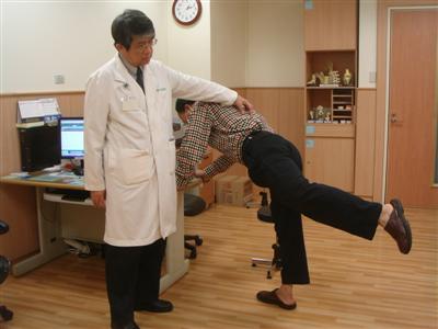 骨髓炎感染險截肢 重建獲新生展笑容