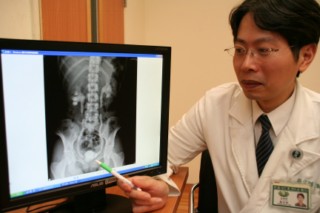 年輕女子濫用藥物半年 膀胱體積壘球變乒乓球