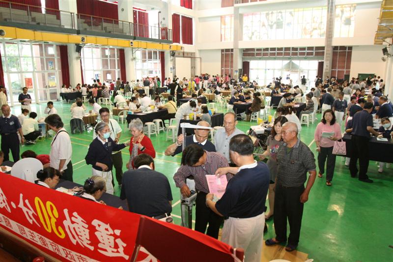 臺中慈濟醫院大里舉辦整合式篩檢 一八八位鄉親接受篩檢及早顧健康