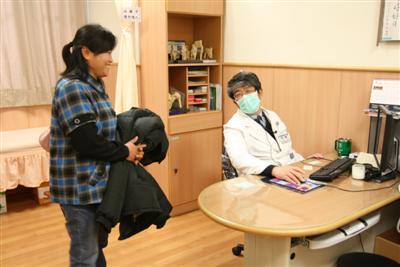 骨髓炎感染人工關節險截肢 清瘡加骨頭銀行重新站起來