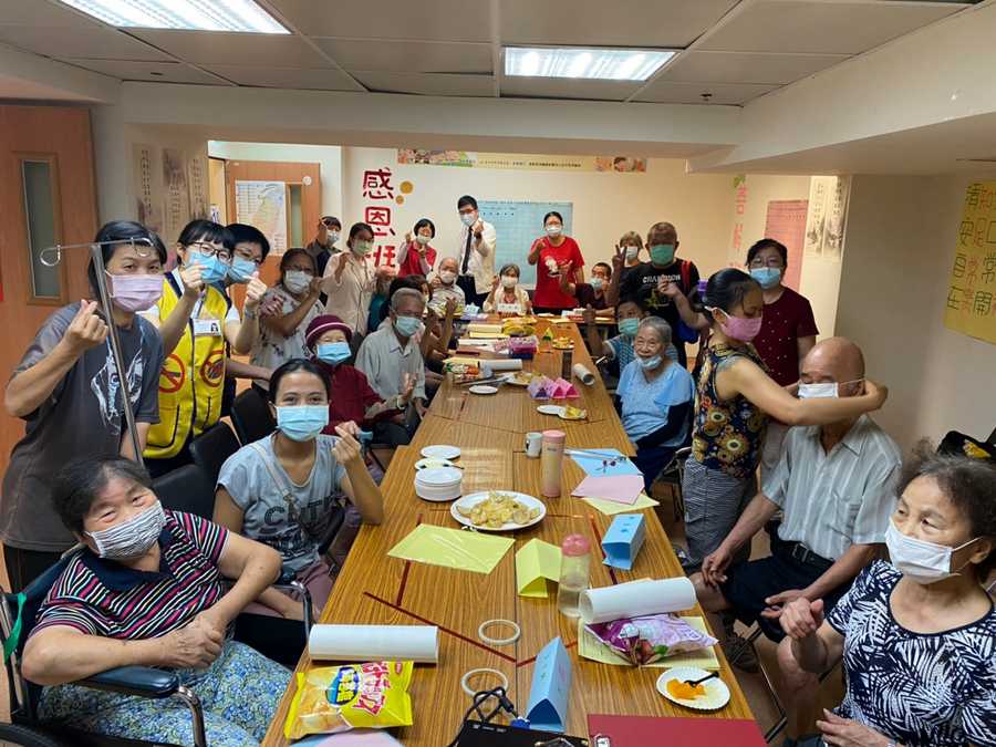失智據點開學季 新舊學員開啟記憶寶藏
