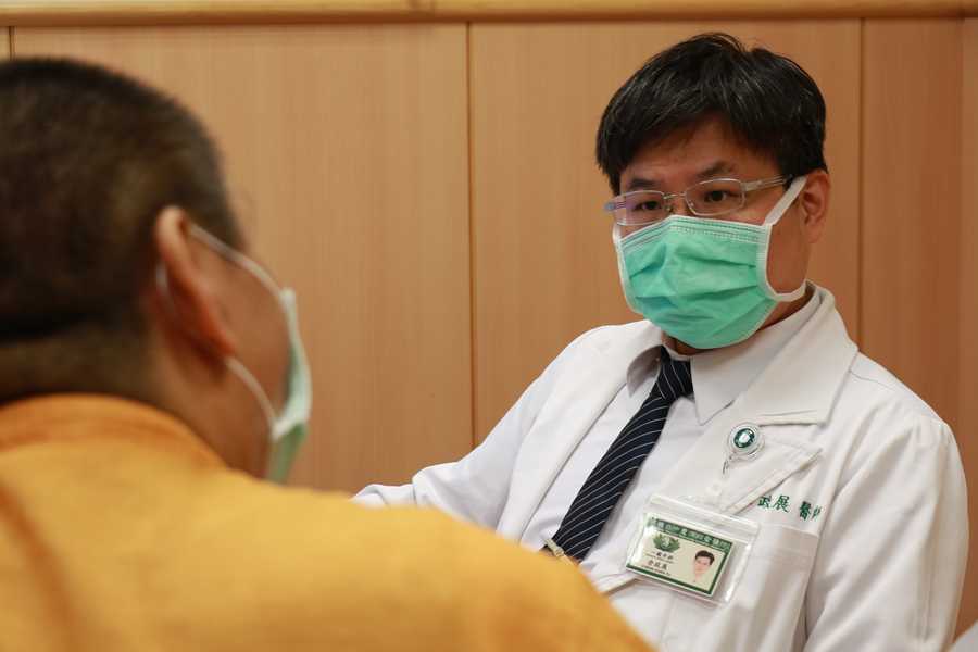橫膈膜裂孔疝氣胃食道逆流半世紀 三術式解危