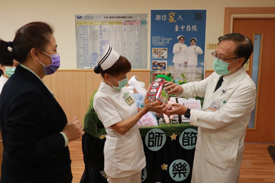 臺中慈院護師節宣示 我是護師在第一線守護健康