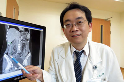 脂肪瘤致「大腸包小腸」 腹腔鏡為廿歲女解「套」