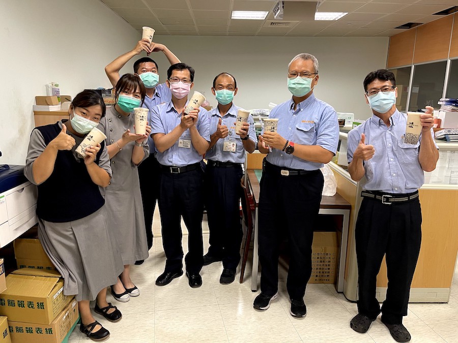 臺中慈濟防疫結善緣 愛心餐飲鼓勵加油