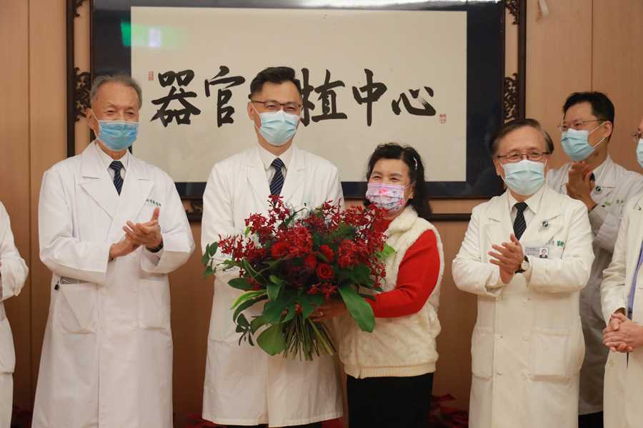 臺中慈院器官移植中心揭牌 重生病友同歡慶